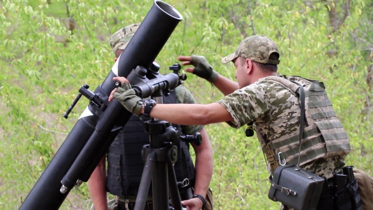 Фінські міномети 120 KRH 85 92 в українських військових, Фото: Ukraine Weapons Tracker