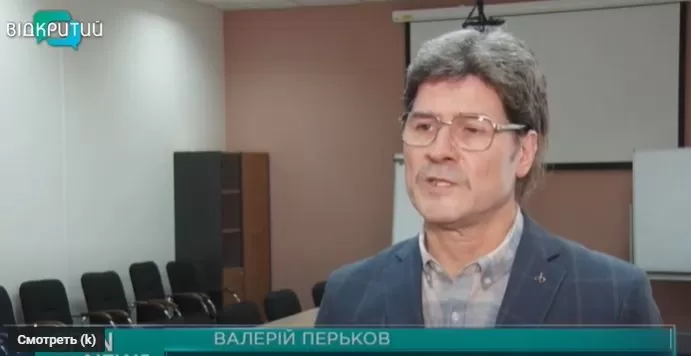 Валерій Перьков дає інтерв'є Дніпровському телеканалу "Відкритий"