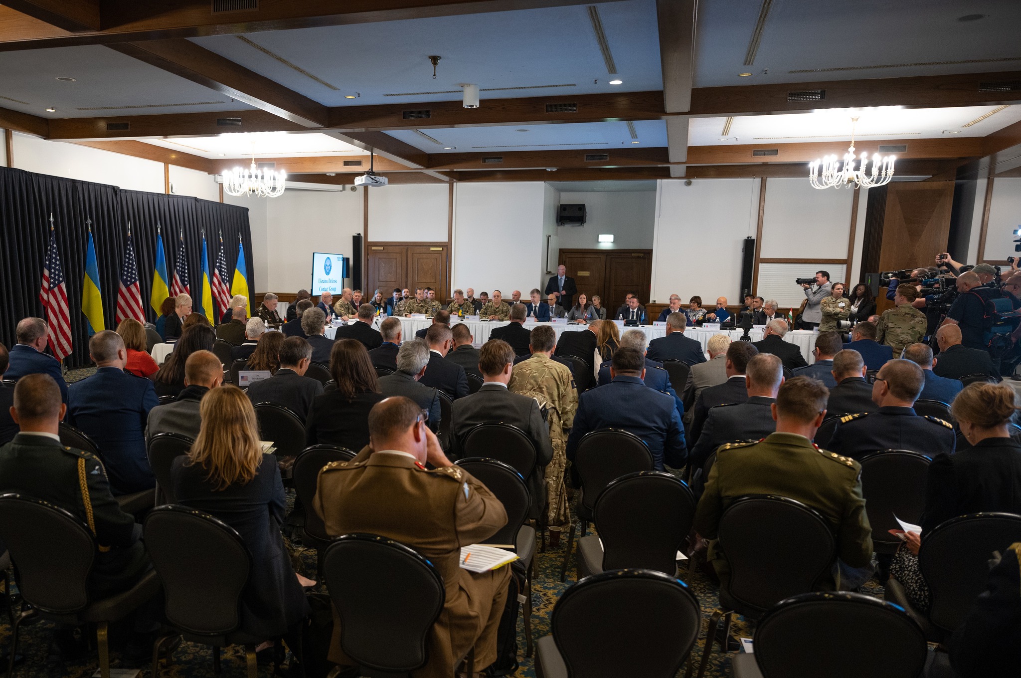 П’яте засідання контактної групи з питань оборони України у форматі «Рамштайн» відбулося на авіабазі «Рамштайн» у Німеччині 8 вересня. Фото: Міноборони України