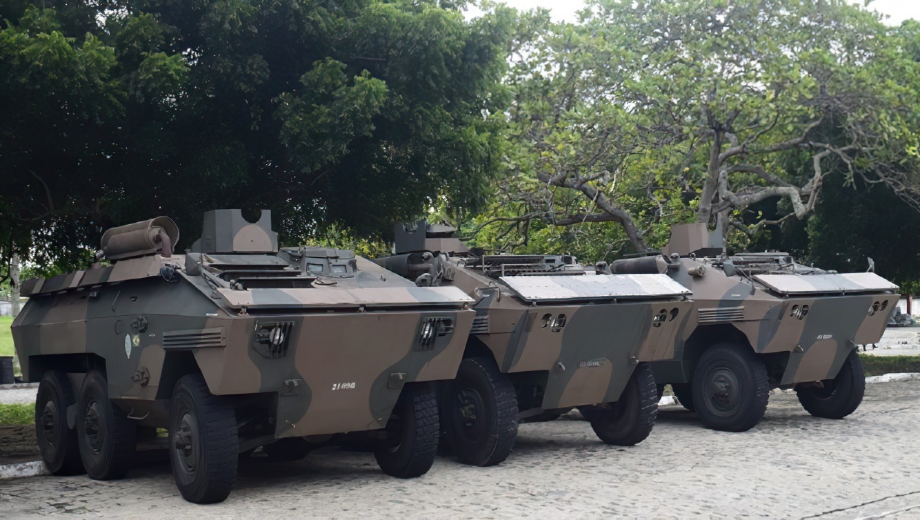 Бронемашини “EE-11 Urutu” військових Бразилії. Фото: ЗМІ Бразилії