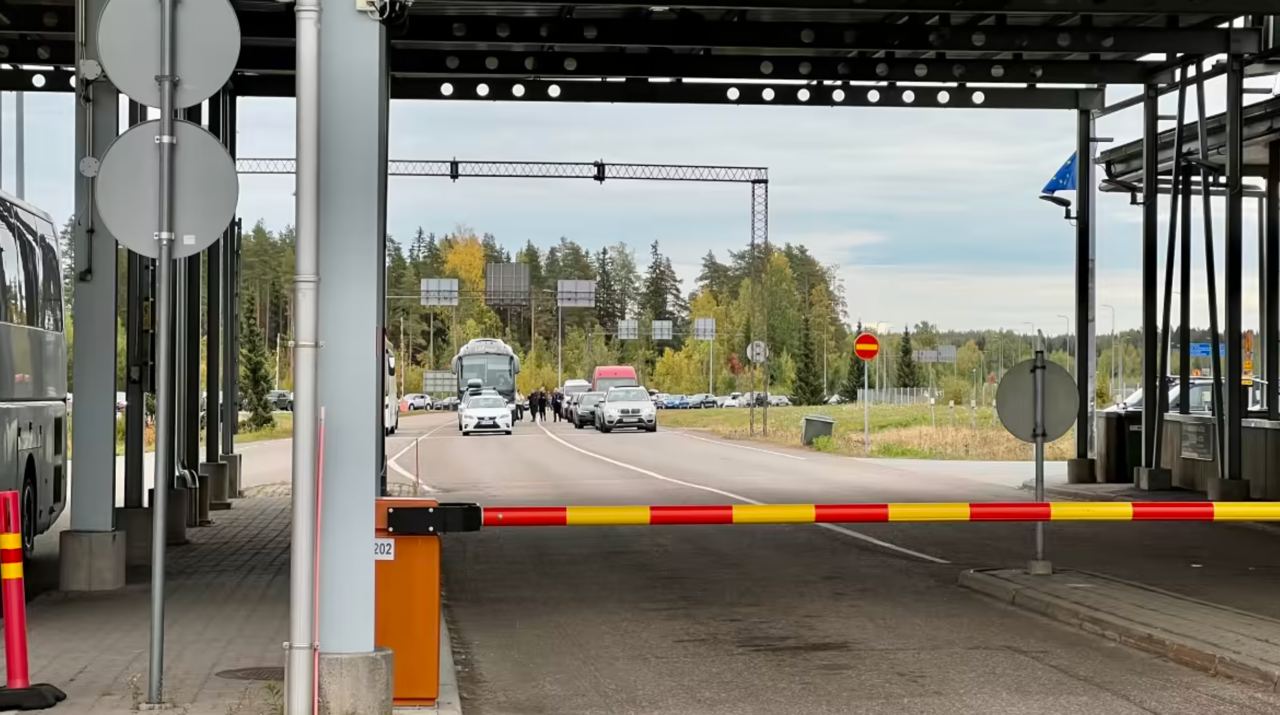 Ваалімаа пункт перетину кордону між РФ та Фінляндією, 27 вересня 2022 Фото: Kalle Purhonen / Yle