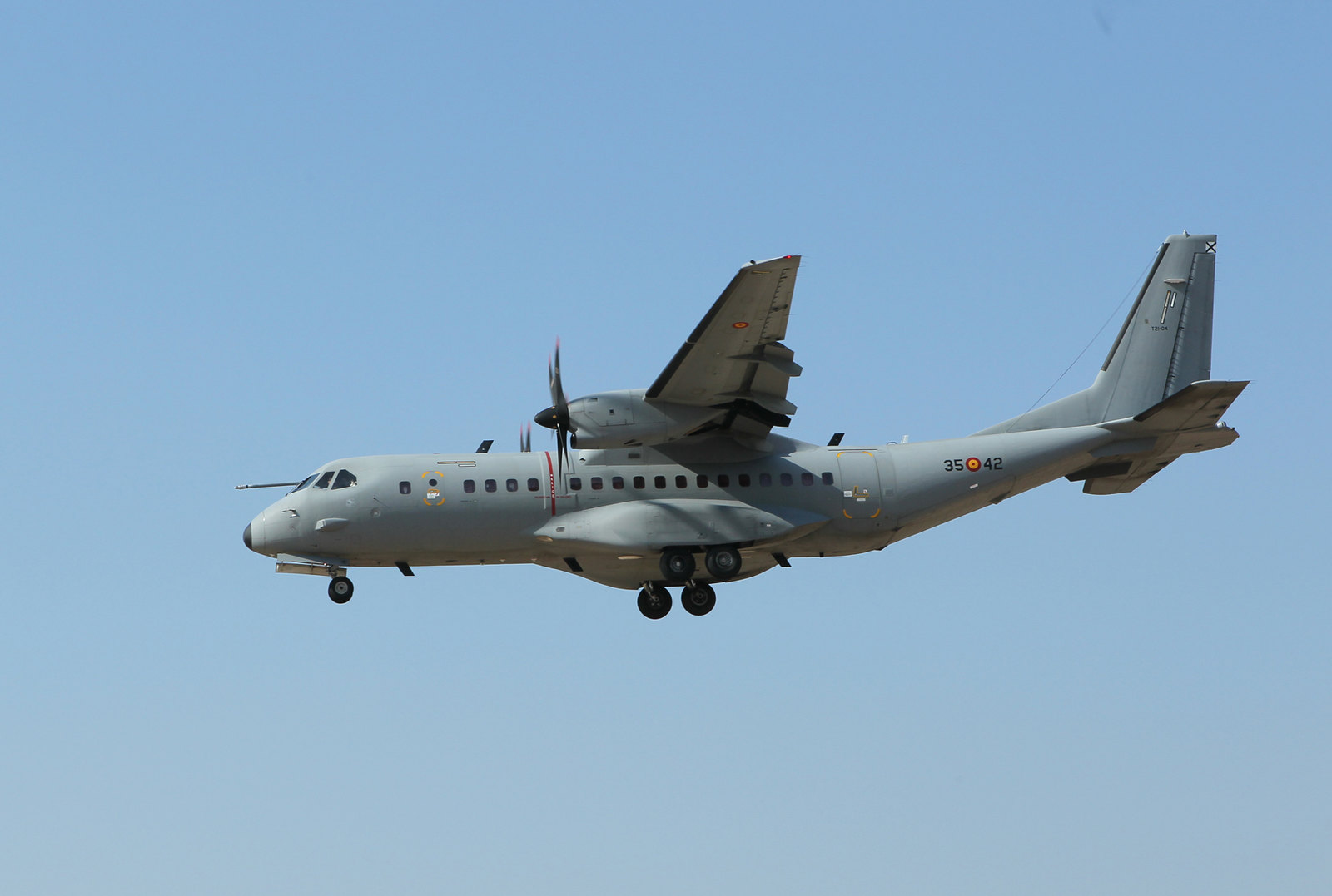 C-295 Повітряних сил Іспанії прямує до Польщі з медикаментами для України. Вересень 2022. Фото: Міноборони Іспанії