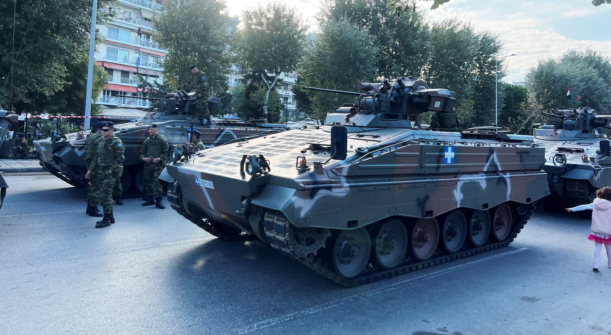 У Греції на параді продемонстрували бронемашини Marder
