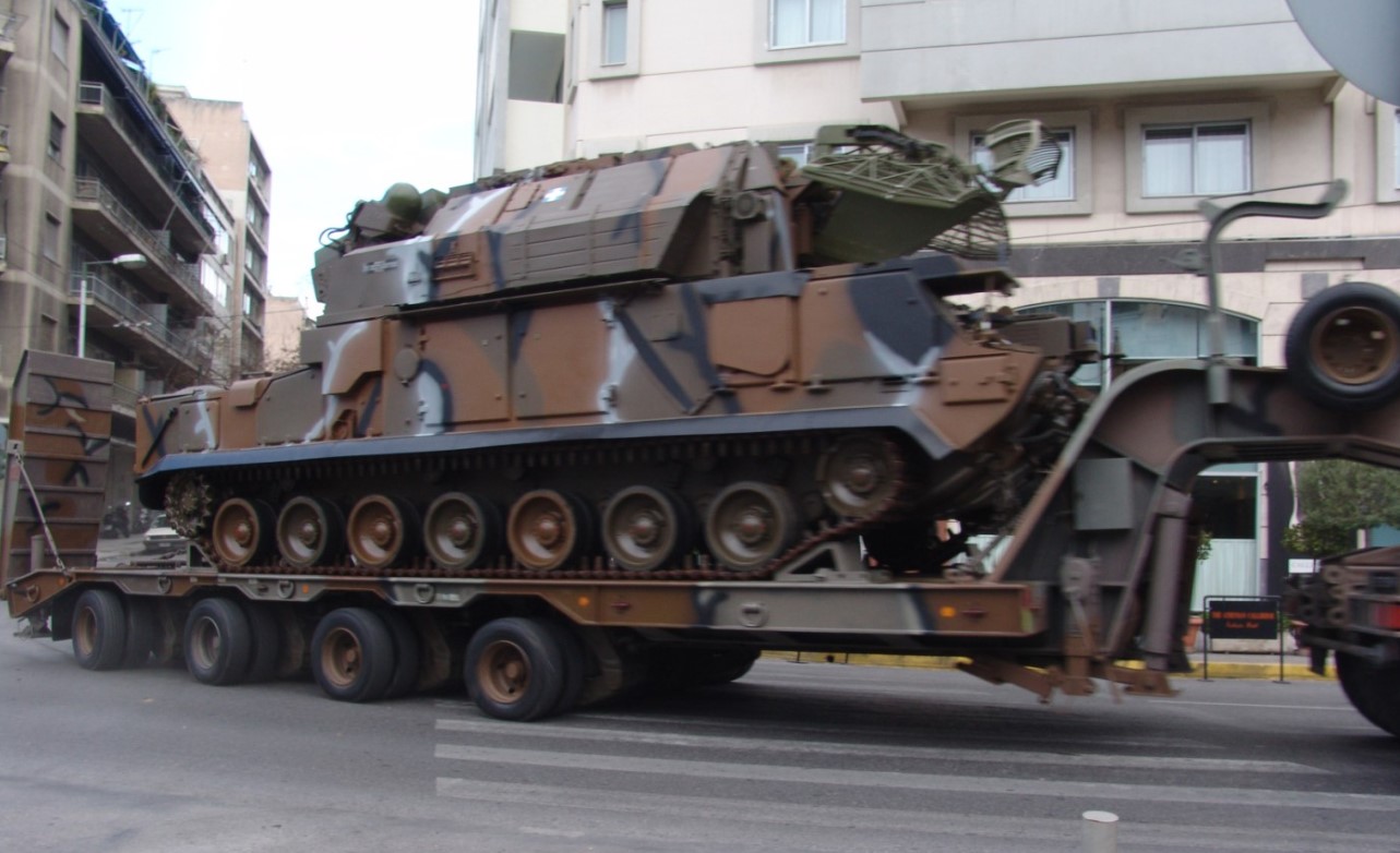 Комплекс "Тор-М1" військових Греції на параді. Греція. Фото: redstar.gr