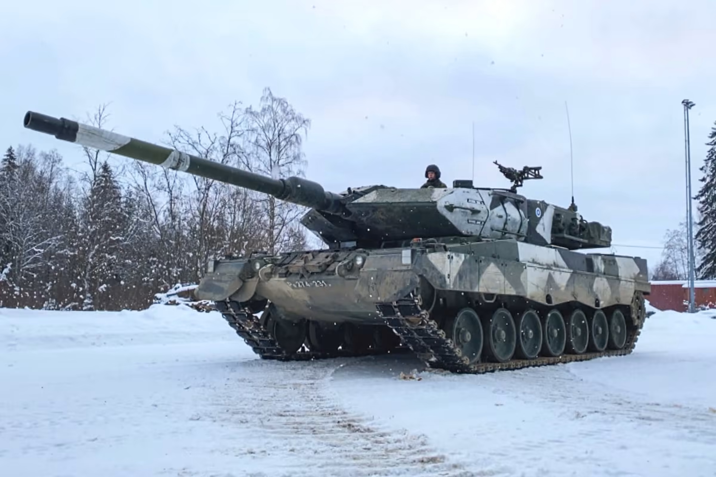 Leopard 2 ЗС Фінляндії. Фото: Ville Välimäki / Yle