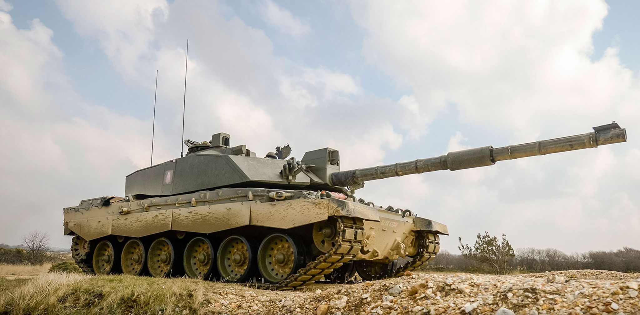 Britain plans to deliver Challenger 2 tanks by the end of March