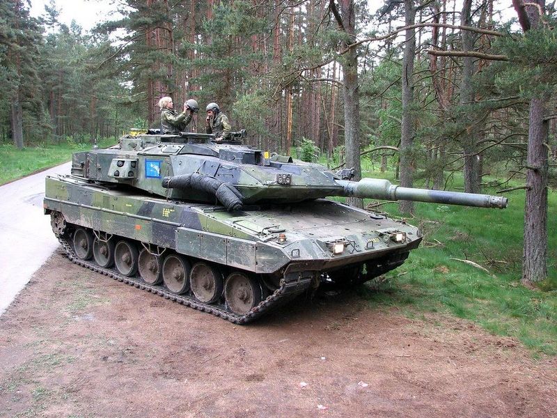 Танк Stridsvagn 122 Фото з відкритих джерел