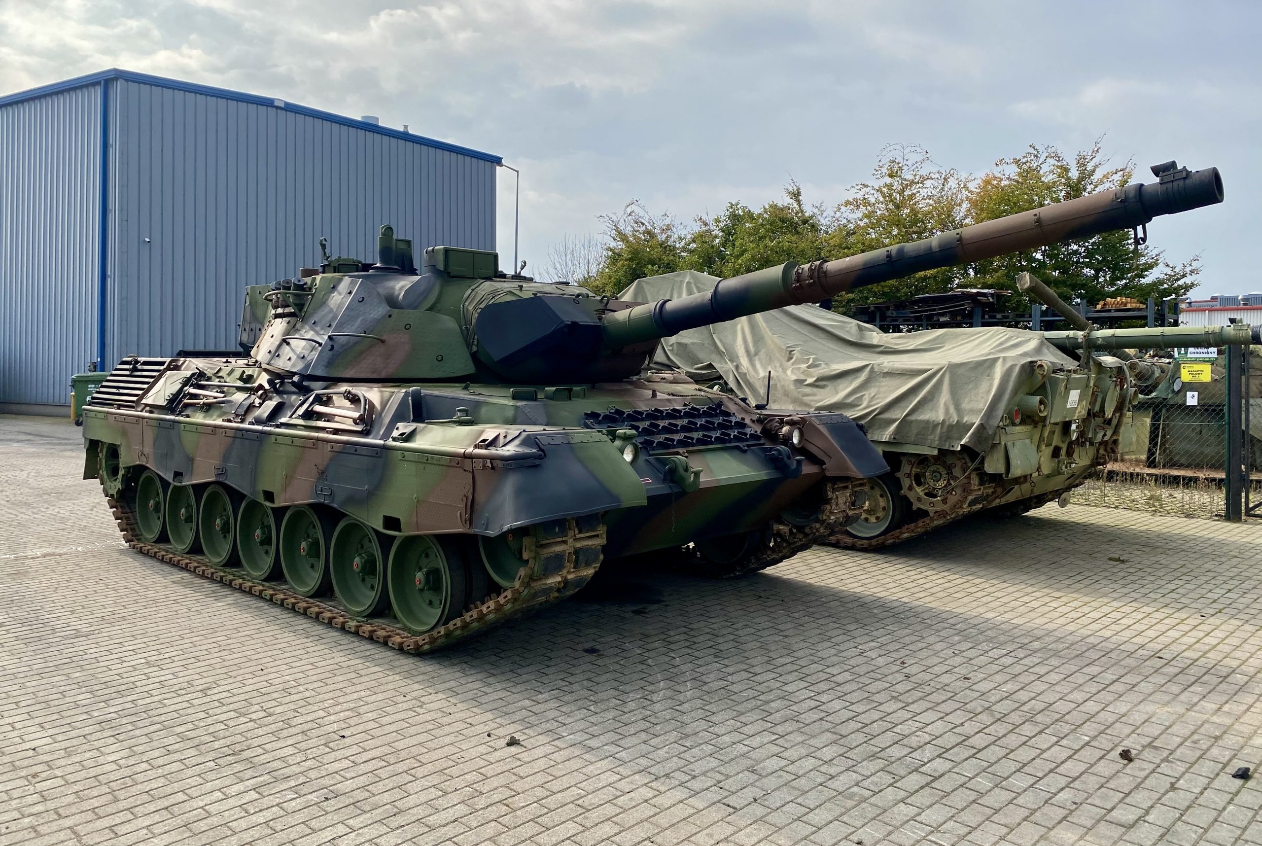 Leopard 1 А5, HIMARS, розвіддрони та боєприпаси - новий пакет допомоги від Німеччини
