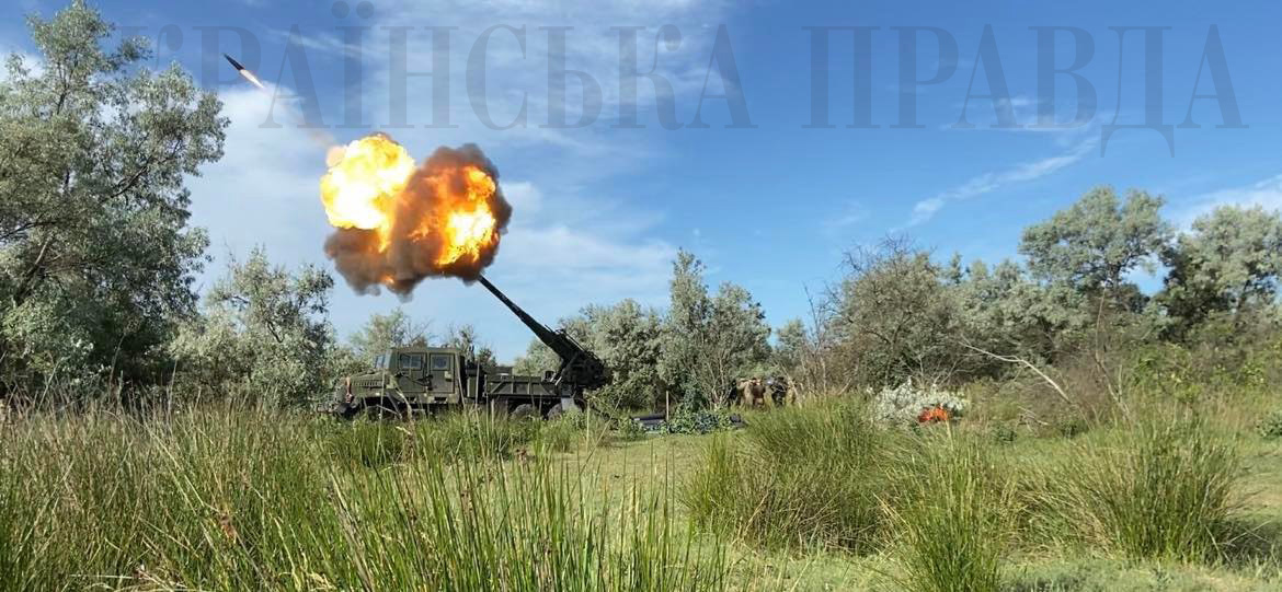 САУ "Богдана" на позиції під час обстрілів острова Зміїний, червень 2022 Фото: Українська правда