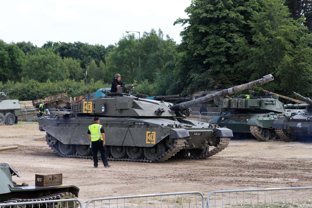 Challenger 2 tank count dwindles as British Army is left with just 157  operational vehicles - Militarnyi
