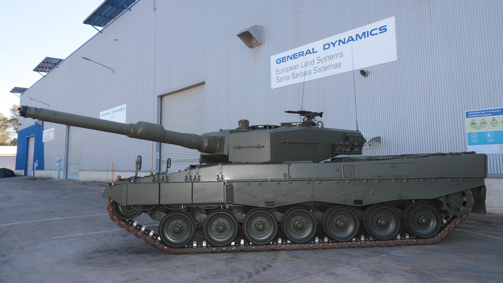 Танк Leopard 2A4 на підприємстві GDELS-SBS. Іспанія. Березень 2023. Фото: Міноборони Іспанії
