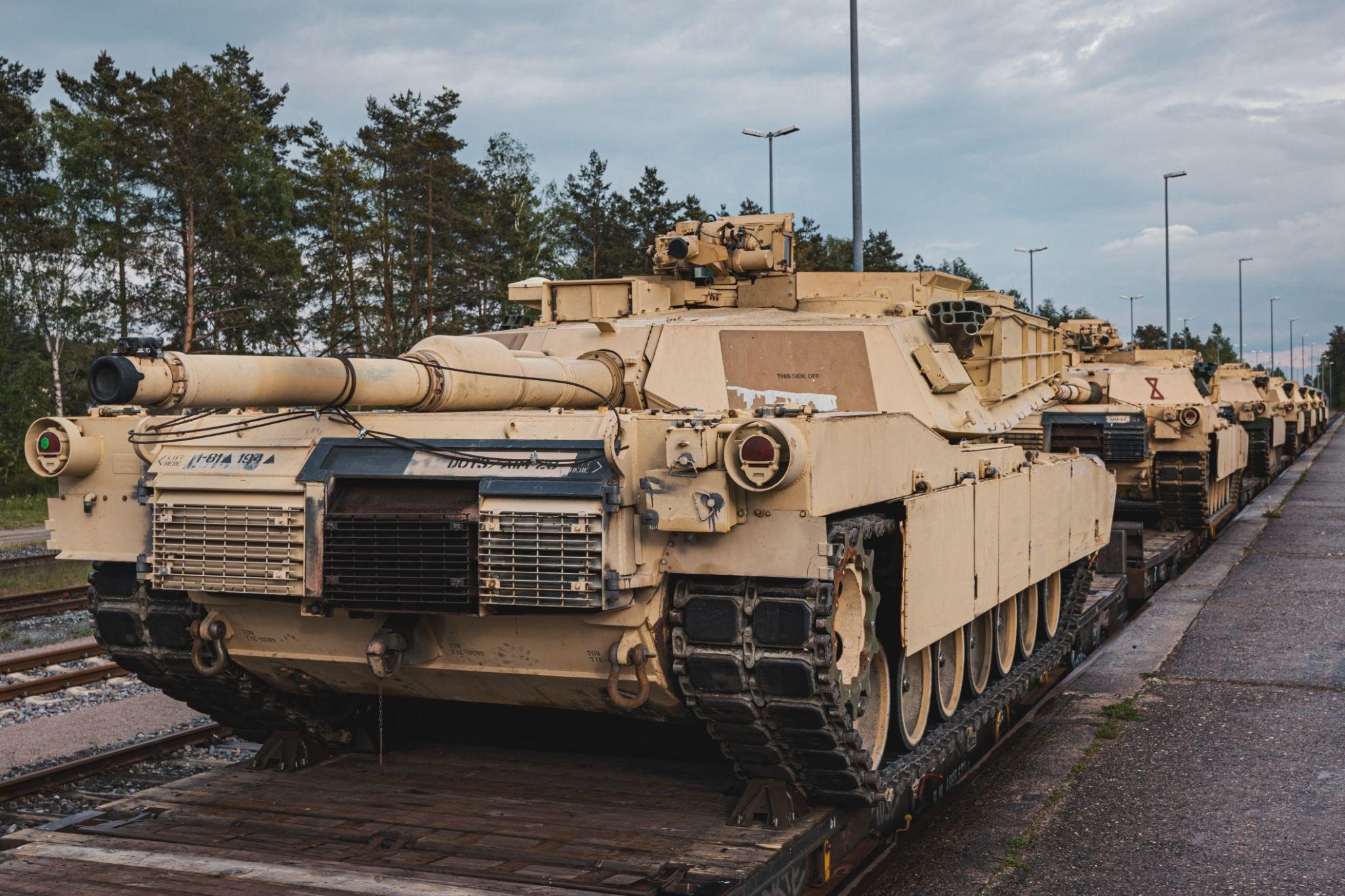 Abrams для України: США планують доставку танків у вересні