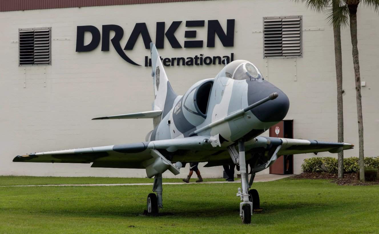 Компанія Draken International. Фото з відкритих джерел