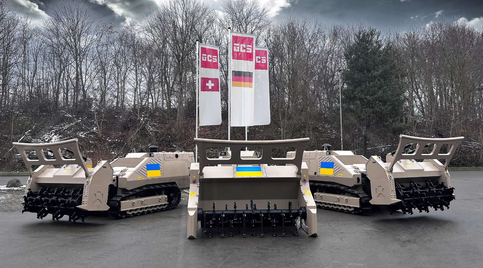 Машини для розмінування GCS-200 швейцарської компанії Global Clearance Solutions (GCS), які передали українським силам. 2022 рік. Фото: GCS