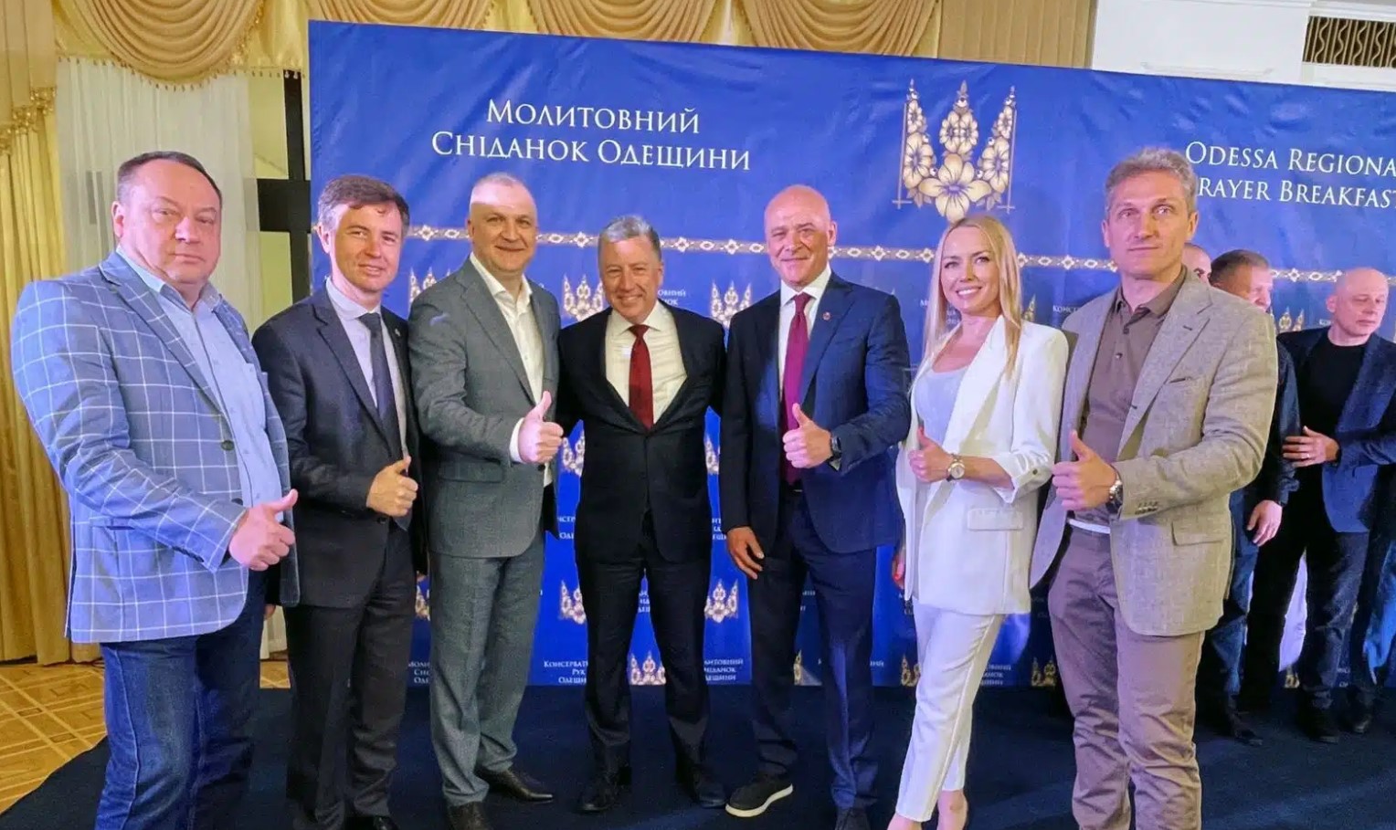 Курт Волкер (по центру) в Одесі 17 травня 2023 року. Україна. Фото: ivasi.news
