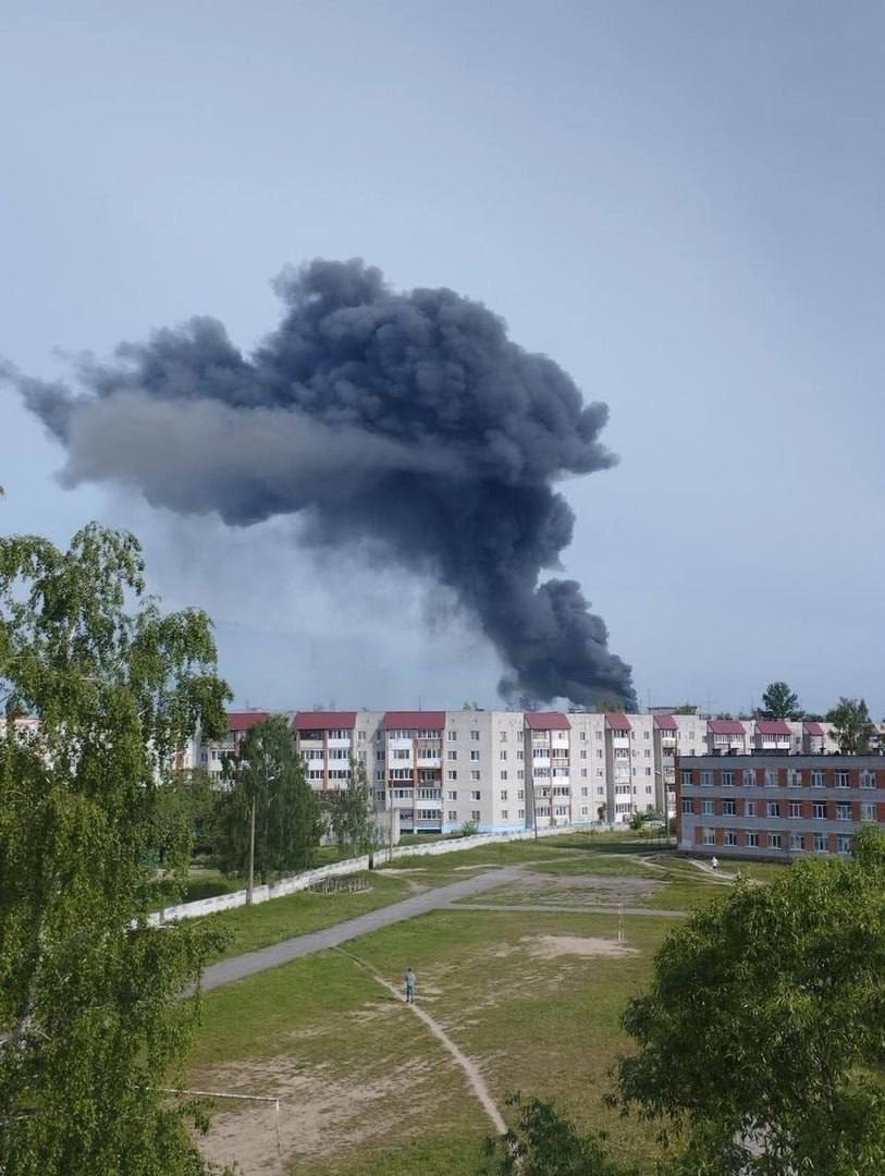Пожежа у місті Дятьково Брянської області РФ. Фото з відкритих джерел