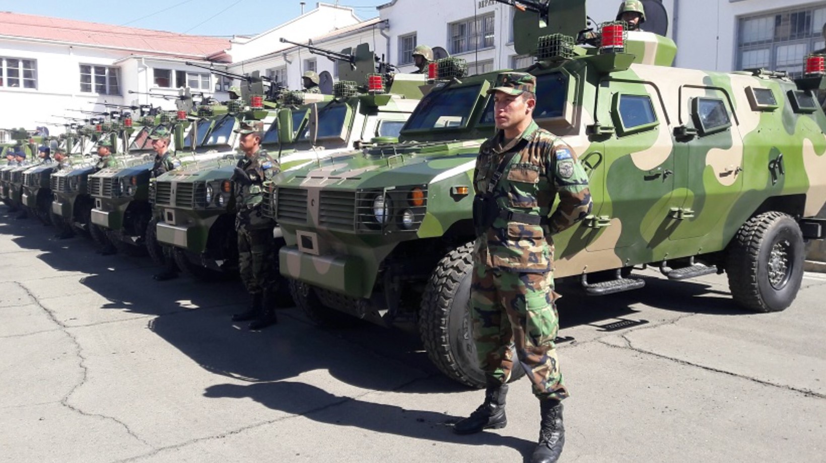 Китайські бронемашини Tiger на озброєнні сил Болівії. 2016 рік. Болівія. Фото: Agencia Boliviana de Información