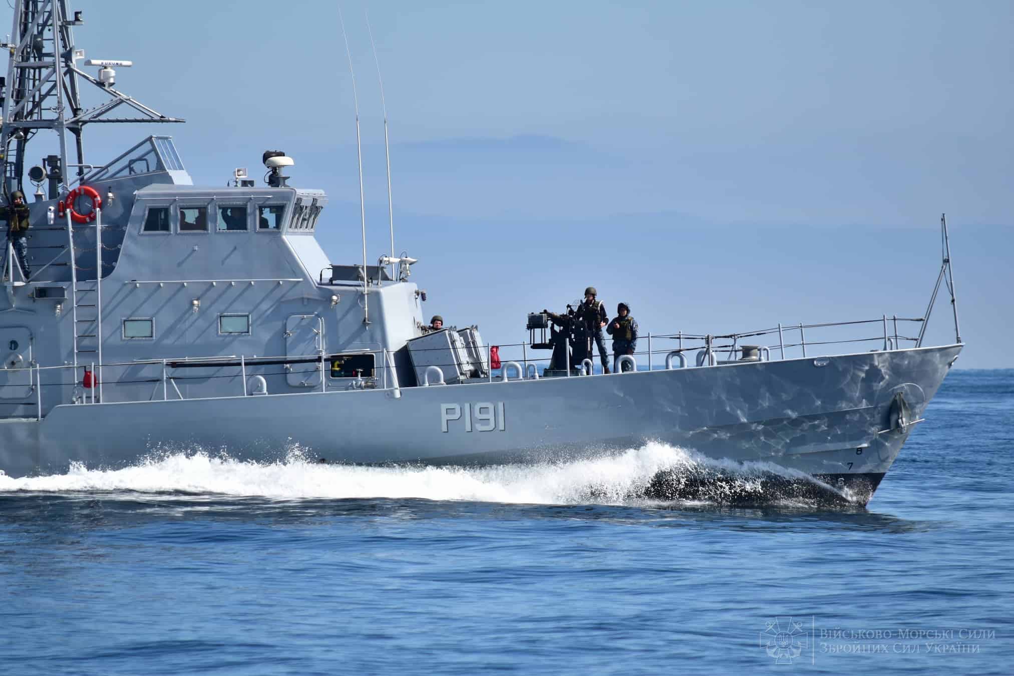 SAFE Boats to provide weapons for Ukraine's Island-class patrol boats ...