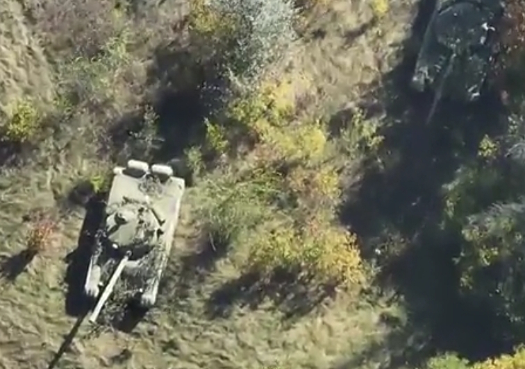 Drone Video Appears to Show Field Full of Inflatable Russian Tanks