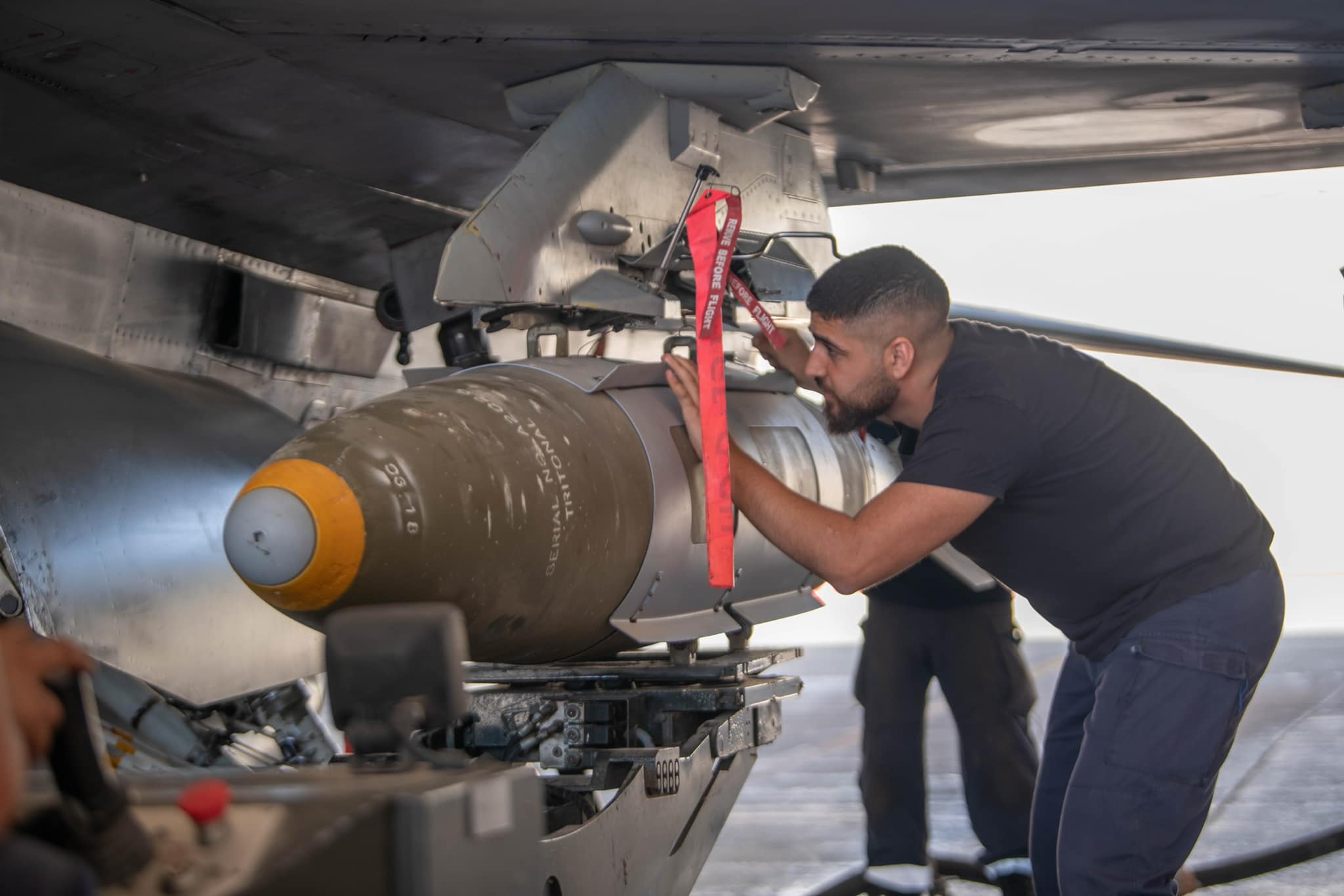 F-15 та авіаційна бомба з комплектом JDAM. Жовтень 2023. Ізраїль. Фото: Повітряні сили Ізраїлю