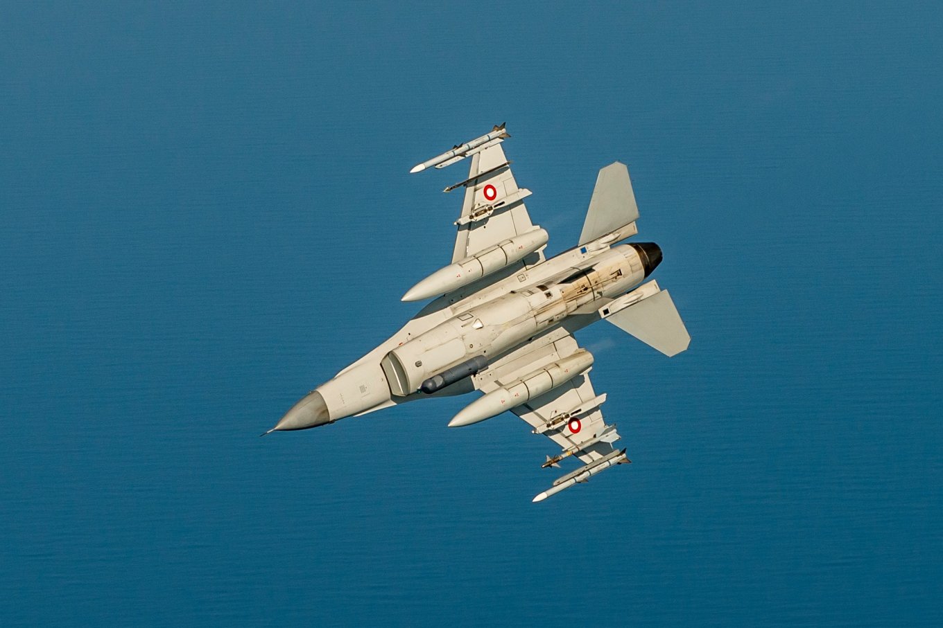 F-16 Королівських повітряних сил Данії.