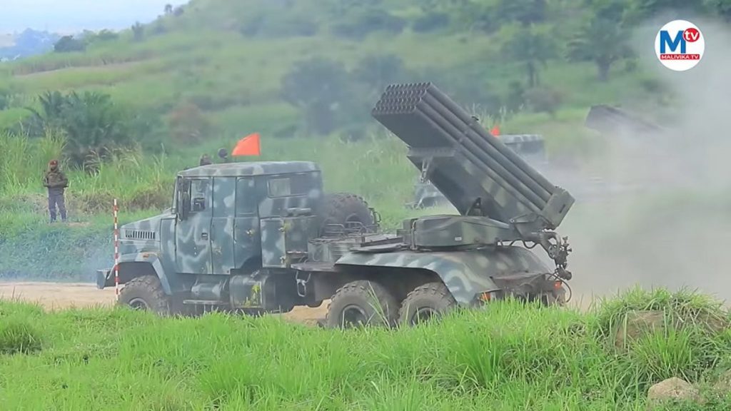 РСЗВ «Бастіон-01» армії Демократичної Республік Конго ведуть вогонь по бойовиках угруповання М23 на сході країни. Вересень 2023 р.