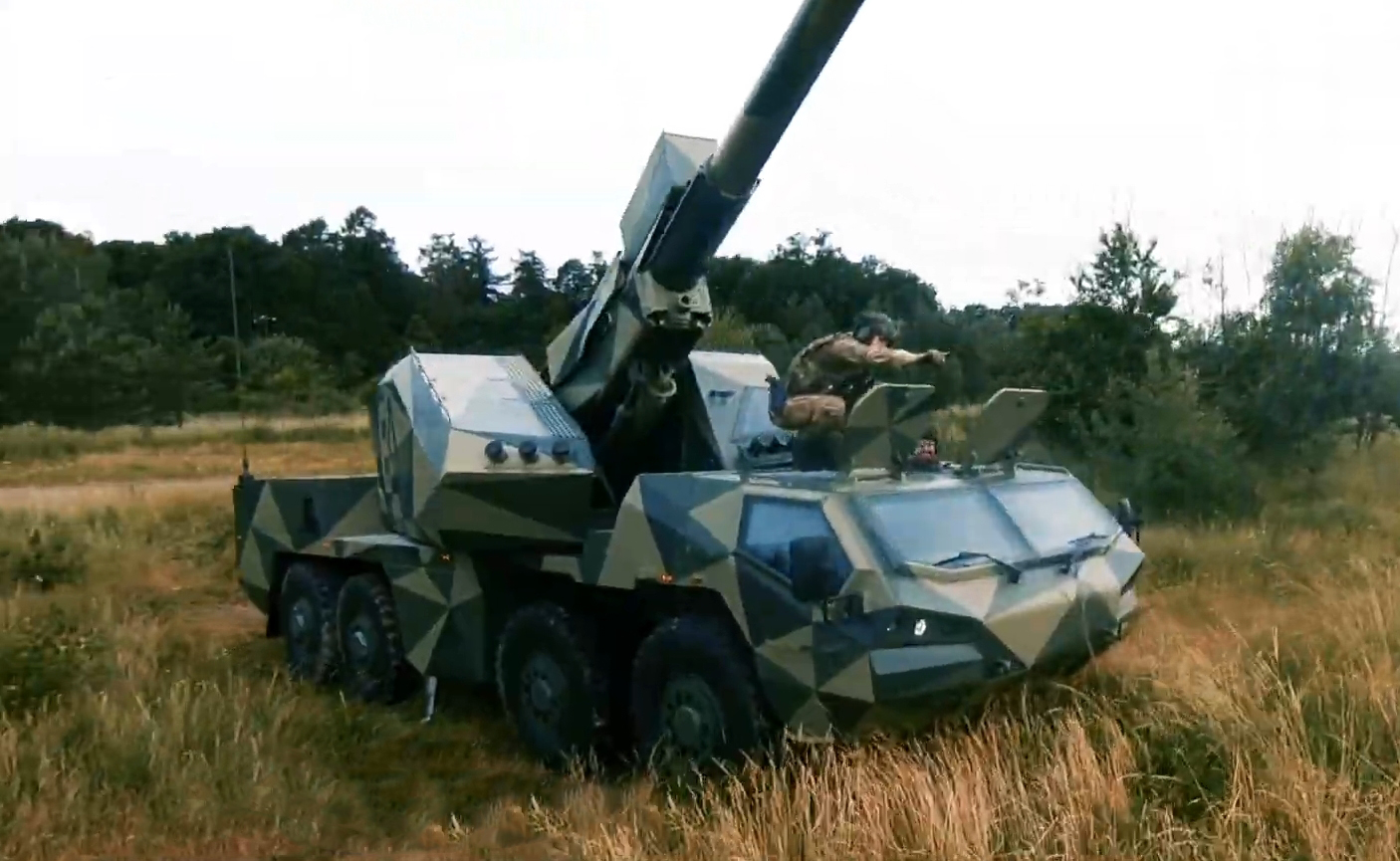 Самохідна артилерійська установка DITA. Кадр з відео: Excalibur Army