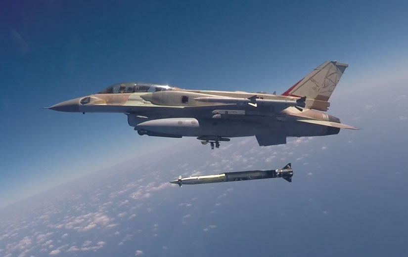 Запуск ракети Rampage з винищувача F-16.