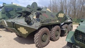 Модернізований український бронетранспортер БТР-60Д, квітень 2024 року. Фото: "Мілітарний"
